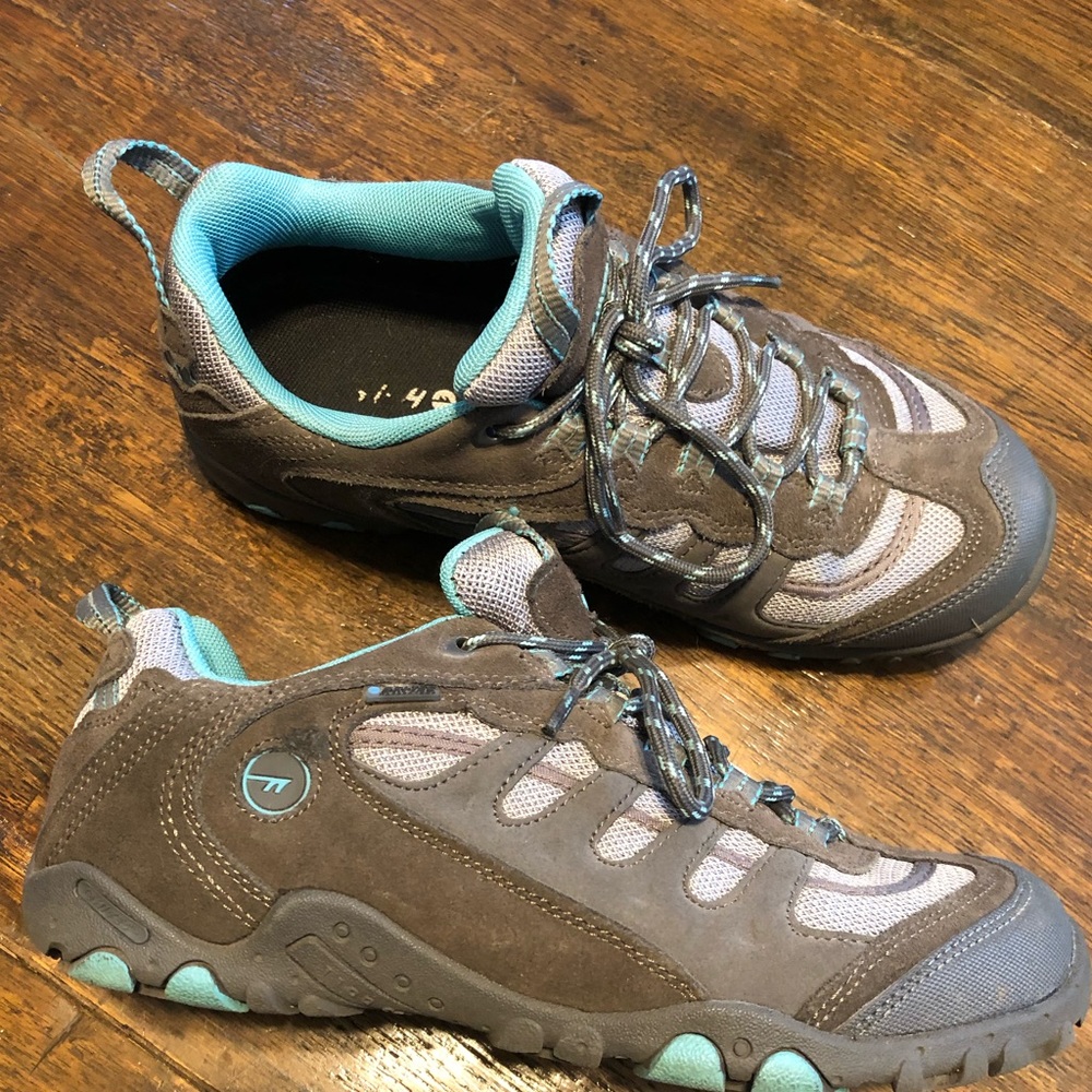 Hi-Tec hiking shoes, size 9